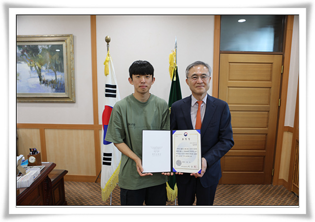 대원대학교 재활운동과 22학번 김준석 학생, 산불진화 원주소방서장 표창 썸네일
